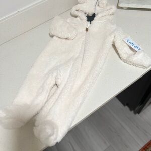 Baby boy carter brand it’s new with tag warm cozy